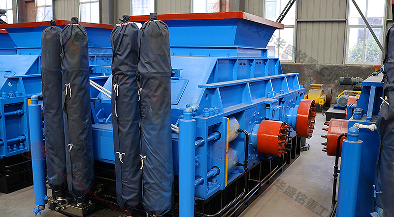 青石液壓對輥制砂機(jī) 青石液壓對輥制砂機(jī)